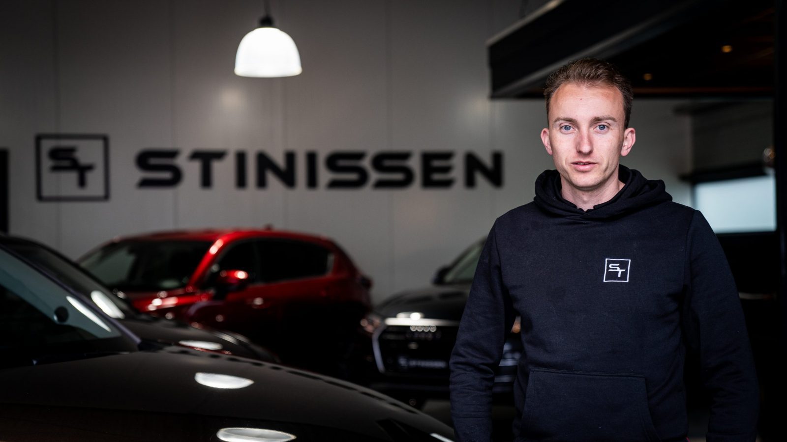 Jermain Stinissen in zijn showroom in Gaanderen